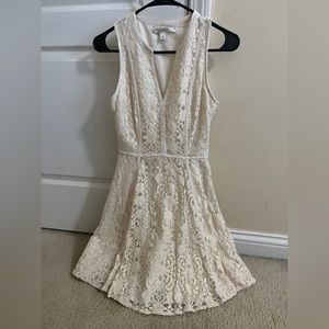 Lauren Conrad Cream Lace Dress Size 2
